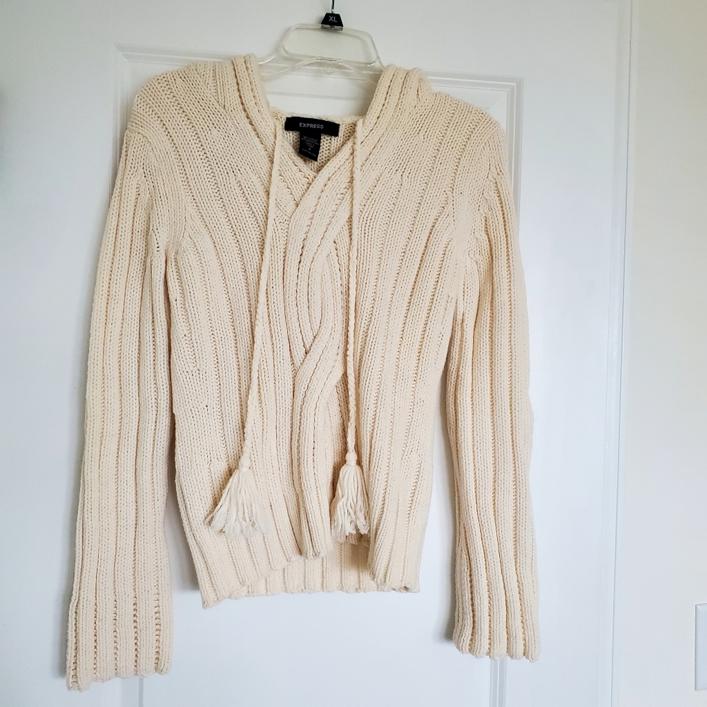 Sweater with hoodie